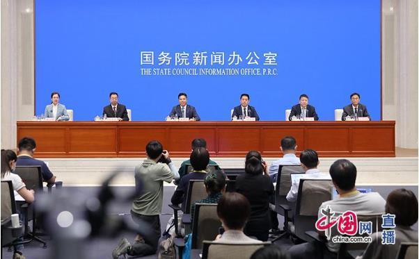 168体育 168体育官网中国发布丨改造爸妈自住房能用公积金吗?装修时旧家具放哪儿?促家居消费新政来了(图1) 168体育 168体育官网中国发布丨改造爸妈自住房能用公积金吗?装修时旧家具放哪儿?促家居消费新政来了(图1)