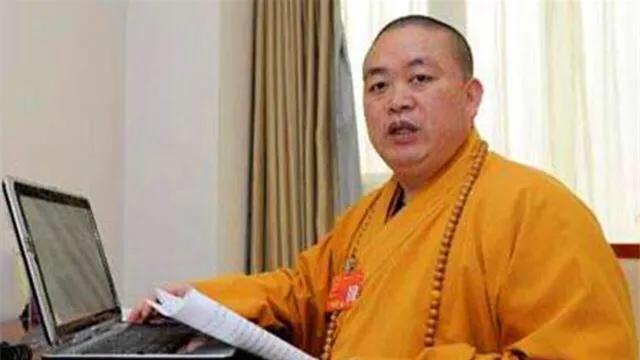 168体育 168体育app释永信的办公室究竟有多奢华?全套海黄家具价值百万真气派(图2) 168体育 168体育app释永信的办公室究竟有多奢华?全套海黄家具价值百万真气派(图2)