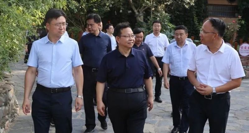 东城区党政代表团赴十堰市168体育 168体育官网郧阳区调研对口协作工作(图1) 东城区党政代表团赴十堰市168体育 168体育官网郧阳区调研对口协作工作(图1)