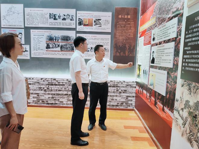 168体育 168体育app东凯集团、世纪恒泰家具举办党建工作共建基地座谈会(图1) 168体育 168体育app东凯集团、世纪恒泰家具举办党建工作共建基地座谈会(图1)
