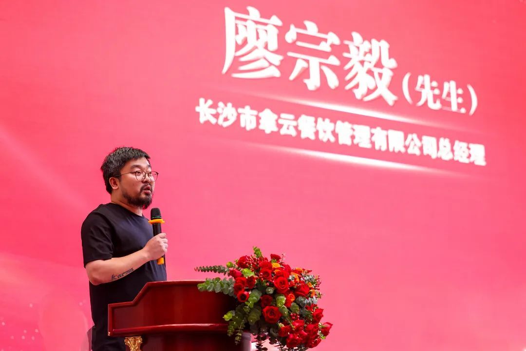 打造商业新范本!“让事168体育 168体育直播 平台实说话”万家丽商圈提质大会圆满召开!(图5) 打造商业新范本!“让事168体育 168体育直播 平台实说话”万家丽商圈提质大会圆满召开!(图5)