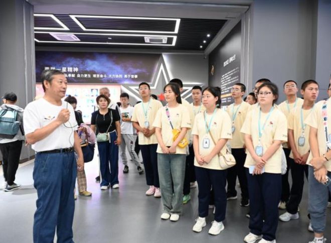 168体育 168体育app“金秋圆梦·希望之旅”七分甜公益研学游活动圆满结束(图2) 168体育 168体育app“金秋圆梦·希望之旅”七分甜公益研学游活动圆满结束(图2)