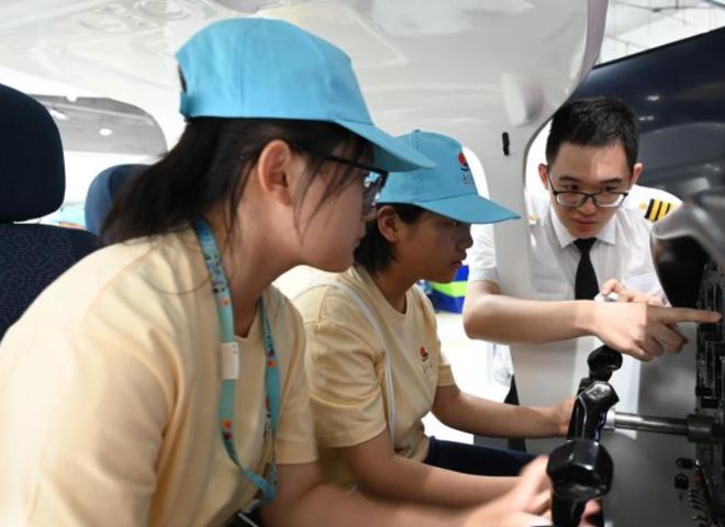 168体育 168体育app“金秋圆梦·希望之旅”七分甜公益研学游活动圆满结束(图3) 168体育 168体育app“金秋圆梦·希望之旅”七分甜公益研学游活动圆满结束(图3)