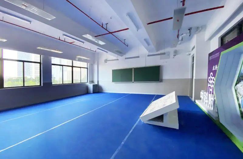 168体育 168体育直播 平台主体完工9月1日投用!位于光明的中科附高有这些建设亮点……(图3) 168体育 168体育直播 平台主体完工9月1日投用!位于光明的中科附高有这些建设亮点……(图3)