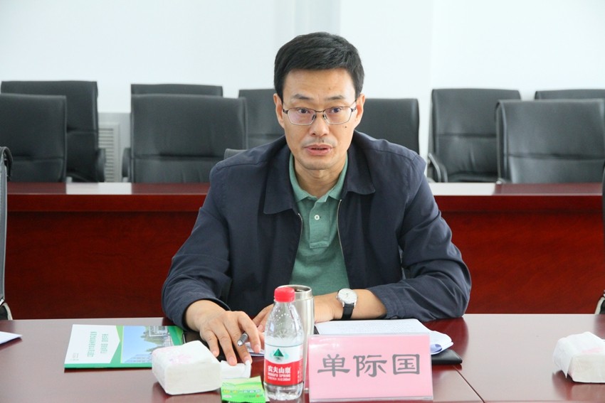 168体育 168体育平台钱学军、单际国到涿州教学实验场调研灾情 指导恢复重建工作(图5) 168体育 168体育平台钱学军、单际国到涿州教学实验场调研灾情 指导恢复重建工作(图5)