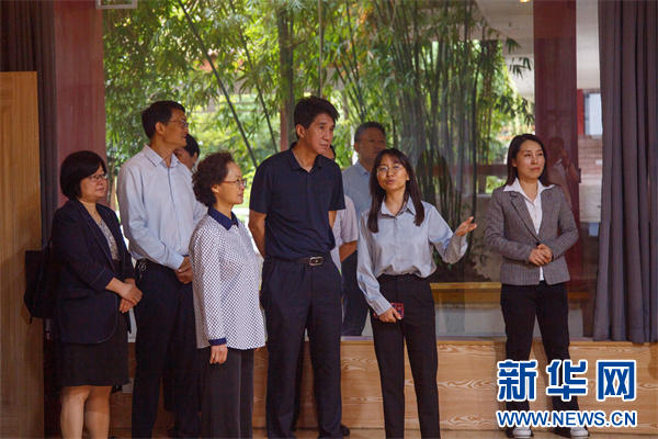 168体育 168体育平台国家开放大学赴贵州老年大学调研老年教育工作(图1) 168体育 168体育平台国家开放大学赴贵州老年大学调研老年教育工作(图1)