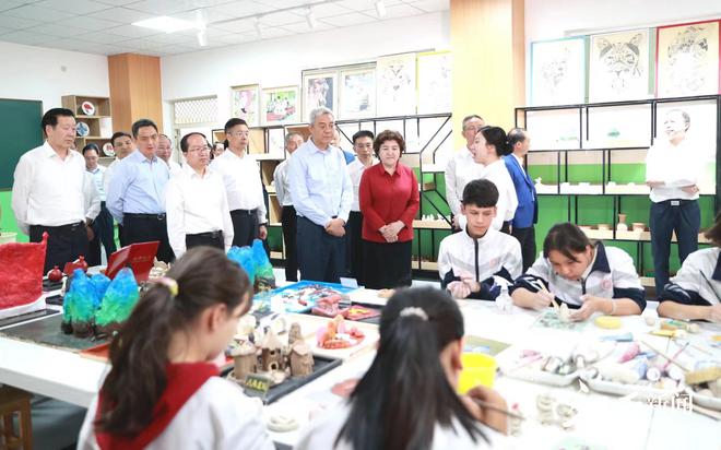 江西省代表团赴新疆学习考察、对接对口168体育 168体育直播 平台支援工作(图2) 江西省代表团赴新疆学习考察、对接对口168体育 168体育直播 平台支援工作(图2)