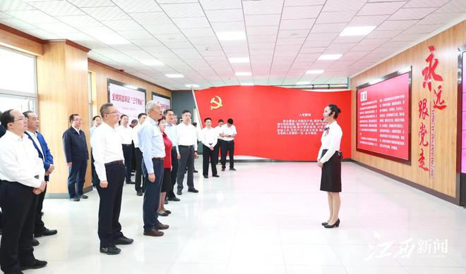 江西省代表团赴新疆学习考察、对接对口168体育 168体育直播 平台支援工作(图3) 江西省代表团赴新疆学习考察、对接对口168体育 168体育直播 平台支援工作(图3)