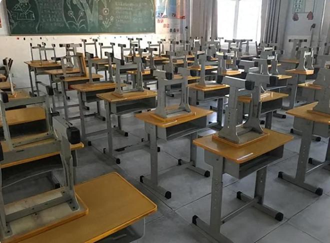 新学期开学惹争议全校只有7名学生一对一教学要实现了吗168体育 168体育直播 平台(图4) 新学期开学惹争议全校只有7名学生一对一教学要实现了吗168体育 168体育直播 平台(图4)