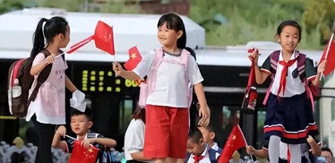 新学期开学惹争议全校只有7名学生一对一教学要实现了吗168体育 168体育直播 平台(图5) 新学期开学惹争议全校只有7名学生一对一教学要实现了吗168体育 168体育直播 平台(图5)