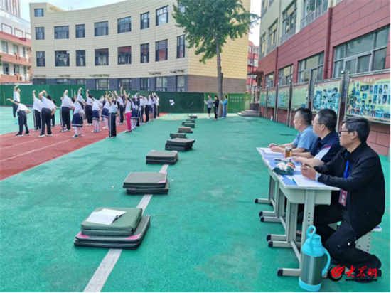 把脉课堂168体育赋能教学!潍城区教科院小学部教研员到潍城区青年路小学进行教学调研(图5) 把脉课堂168体育赋能教学!潍城区教科院小学部教研员到潍城区青年路小学进行教学调研(图5)