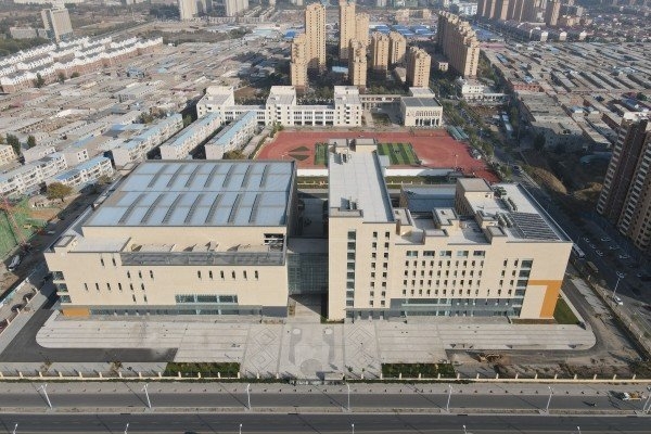 包头市昆区北部168体育区重点教育基础设施建设项目正式交付使用(图1) 包头市昆区北部168体育区重点教育基础设施建设项目正式交付使用(图1)