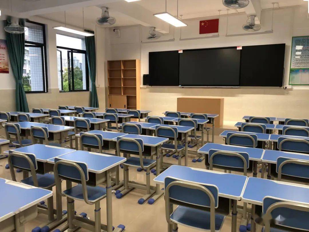 开学在即!台山这些新教学楼和运动场投168体育入使用(图1) 开学在即!台山这些新教学楼和运动场投168体育入使用(图1)