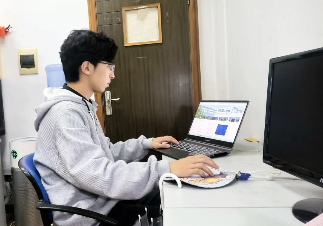 168体育云上平台、智播课堂……徐汇这所高校打造学习“新体验”(图1) 168体育云上平台、智播课堂……徐汇这所高校打造学习“新体验”(图1)