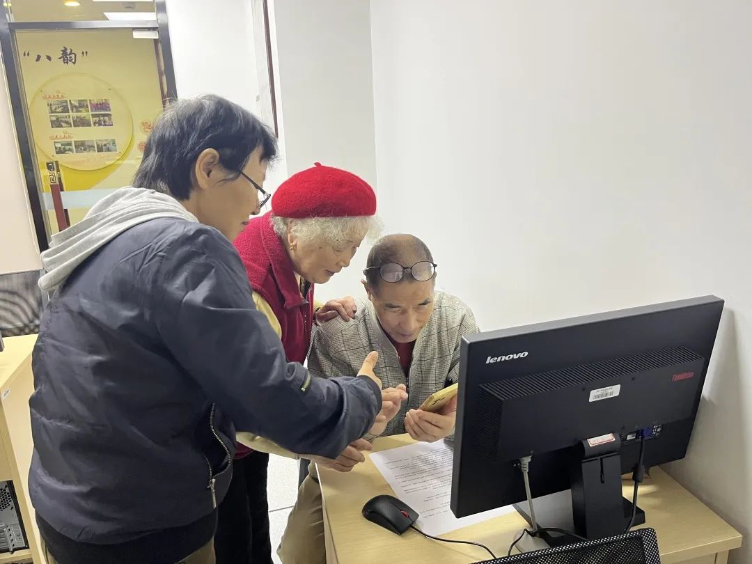 无声168体育课堂持续了近十年……(图2)