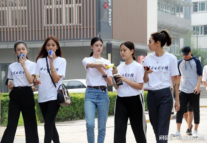 中戏北电的教学设施和资源有什么不168体育同?(图2) 中戏北电的教学设施和资源有什么不168体育同?(图2)