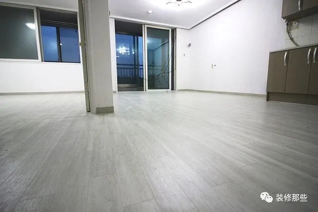 168体育这家23年旧房改造花2万搬空旧家具84平一进门温馨到让人羡慕(图3) 168体育这家23年旧房改造花2万搬空旧家具84平一进门温馨到让人羡慕(图3)