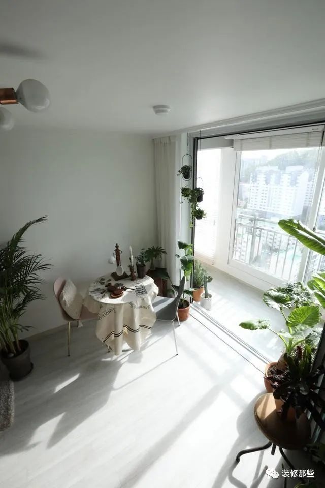 168体育这家23年旧房改造花2万搬空旧家具84平一进门温馨到让人羡慕(图11) 168体育这家23年旧房改造花2万搬空旧家具84平一进门温馨到让人羡慕(图11)