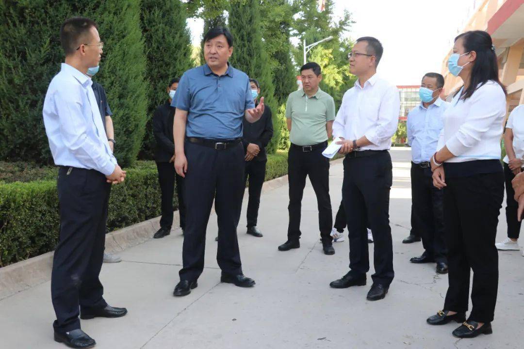168体育曹振宇调研我区秋季学校开学情况(图1) 168体育曹振宇调研我区秋季学校开学情况(图1)