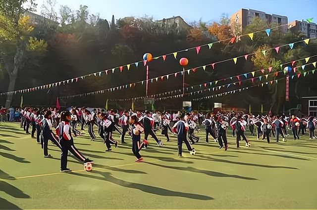大连3所“黄金小学”能在这里上学就是赢在了起跑线168体育(图6) 大连3所“黄金小学”能在这里上学就是赢在了起跑线168体育(图6)