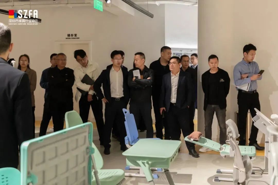 深圳中小学午休设备设施配备规范标准技术研讨会举办168体育(图1) 深圳中小学午休设备设施配备规范标准技术研讨会举办168体育(图1)