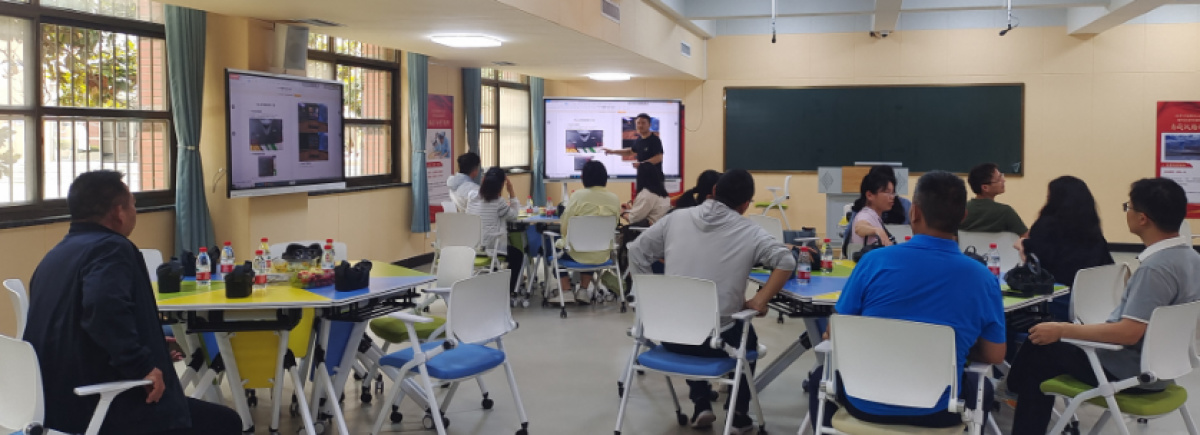 以数汇智、以智赋能!168体育河南理工大学数字化思政实践教学中心亮点多(图5) 以数汇智、以智赋能!168体育河南理工大学数字化思政实践教学中心亮点多(图5)