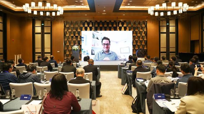 人工智能专业教学设备维视智造联手英特尔发布首168体育款(图3) 人工智能专业教学设备维视智造联手英特尔发布首168体育款(图3)