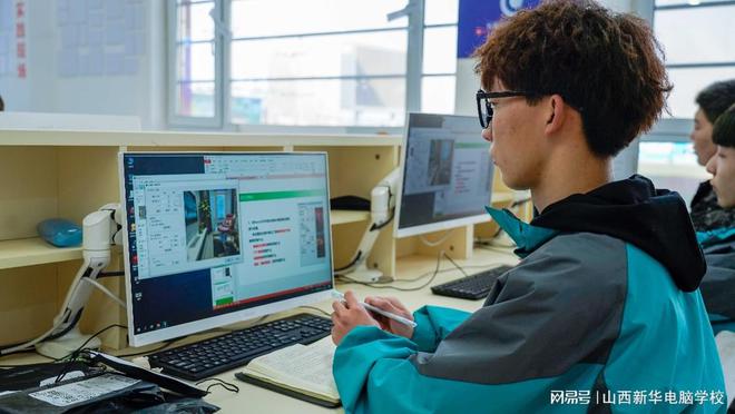 168体育那些打工提前返乡的人新的一年学什么技术有“钱”途?(图2) 168体育那些打工提前返乡的人新的一年学什么技术有“钱”途?(图2)