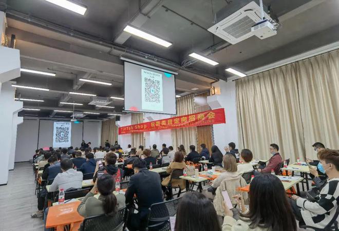 168体育自从搬到这里办公后很多澄海人的工作就是在享受生活!(图1) 168体育自从搬到这里办公后很多澄海人的工作就是在享受生活!(图1)