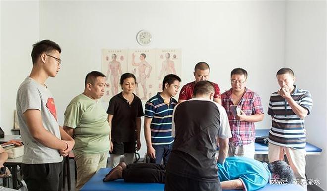 168体育中域教育:正规的中医机构做好教学服务(图2) 168体育中域教育:正规的中医机构做好教学服务(图2)
