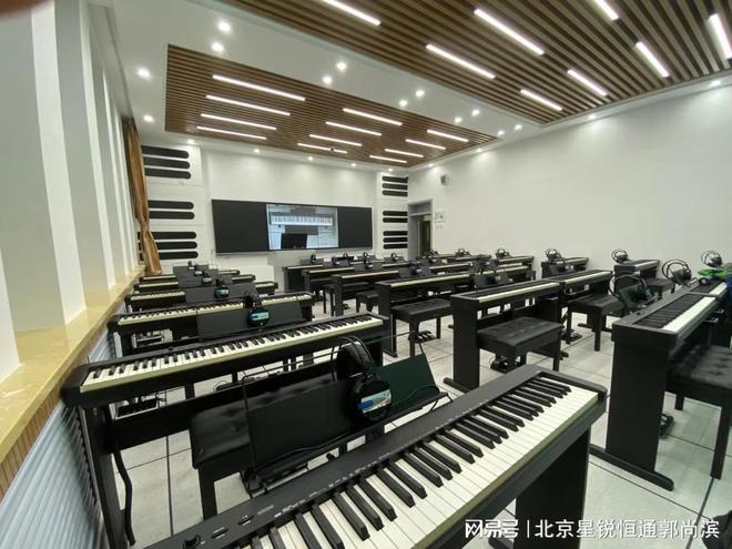 学校钢琴教学系统智能音乐教学设备(图2) 学校钢琴教学系统智能音乐教学设备(图2)